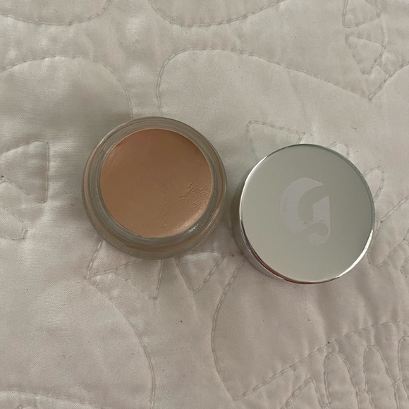 glossier stretch concealer g11